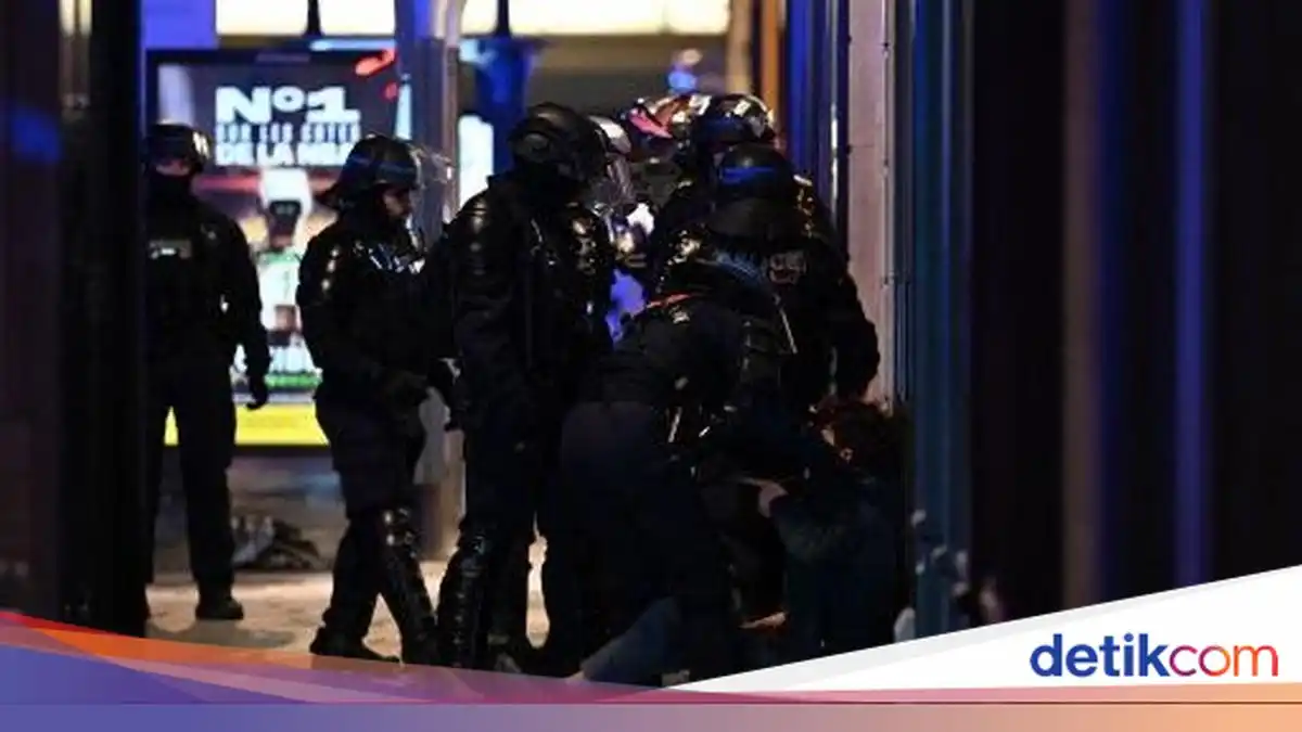 Kerusuhan Demo Biaya Hidup di Prancis: 1.200 Orang Ditangkap, 150 Polisi Terluka