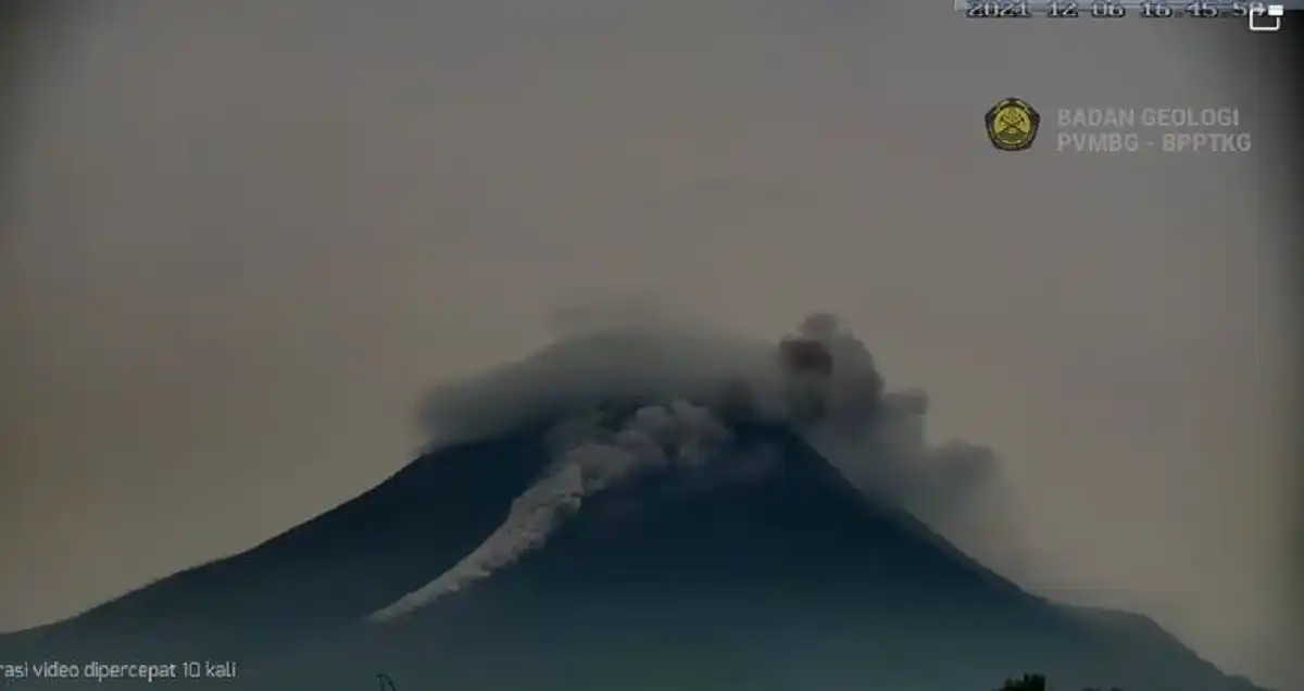 Aktivitas Efusif Merapi Masih Tinggi, Kubah Barat Daya Menyusut