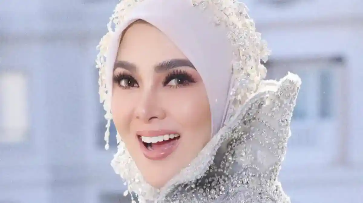 Syahrini Kembali ke Panggung, Tiket Konser Desember Mulai Dibuka untuk Publik