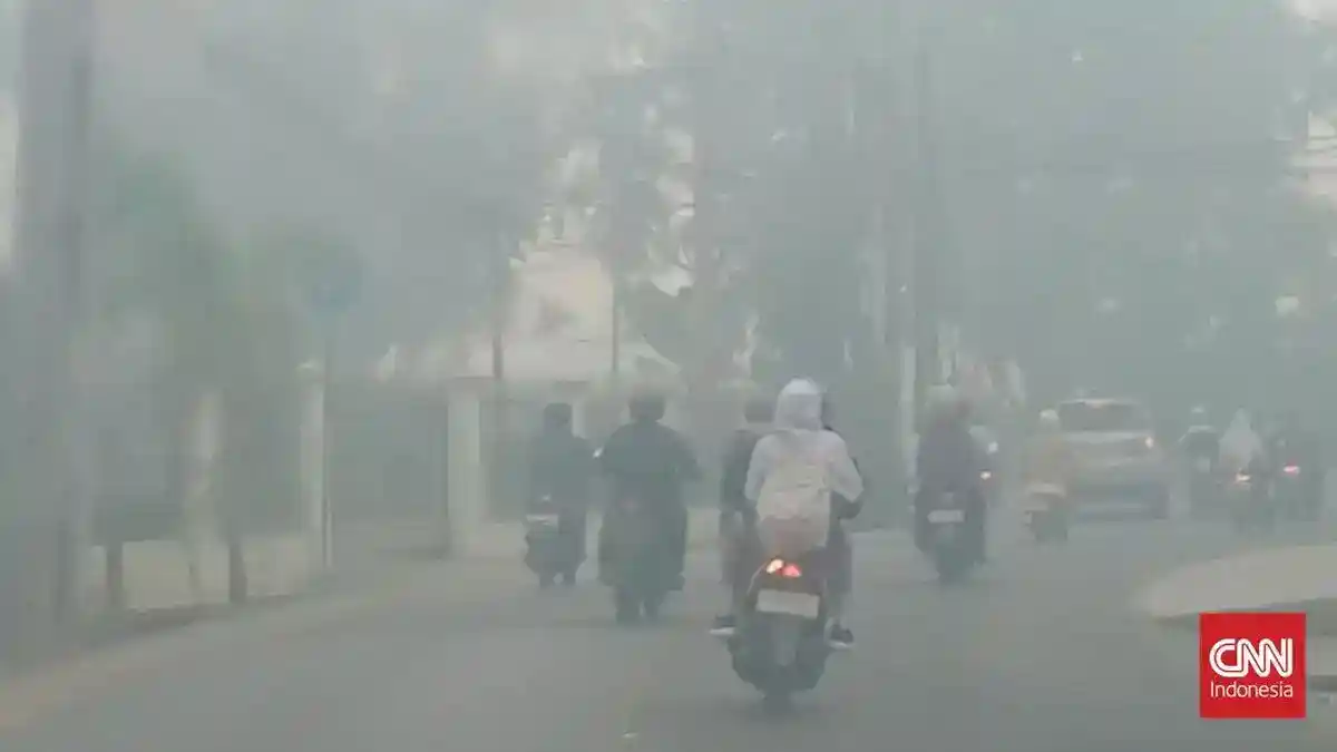 Kabut Karhutla Kembali Membatasi Pandangan dan Mengganggu Warga Palembang