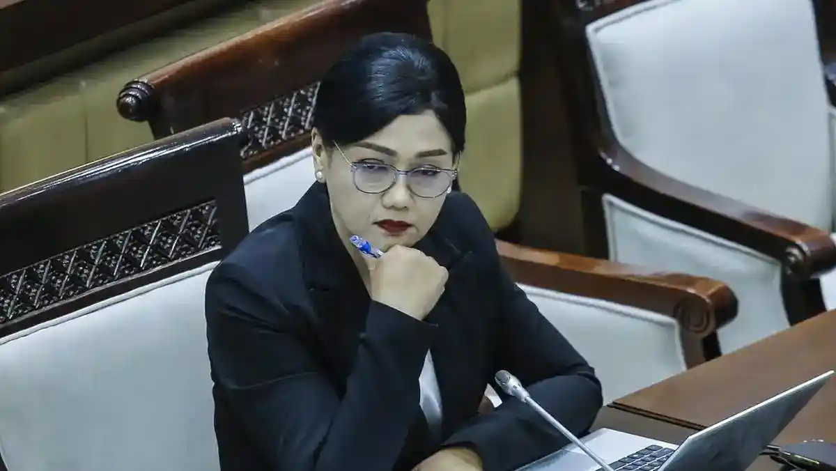 OJK Dalami Dugaan Pelanggaran Transaksi Saham DSSA, BREN, dan CUAN
